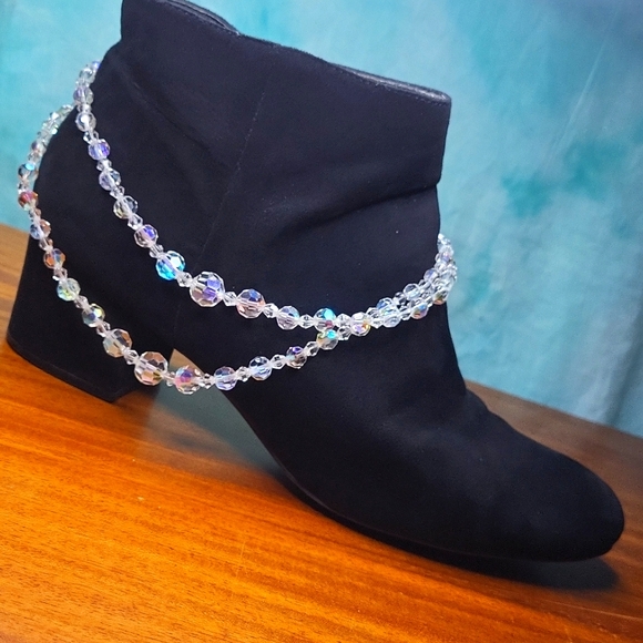 Lady Ellen Choker - Picture 1 of 7